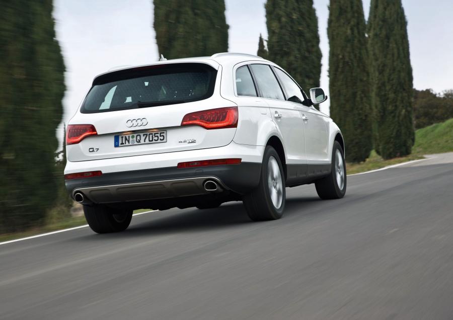  Audi Q7 4.2 TDI Quattro (4L) 2009 года  (фото 17 из 62)
